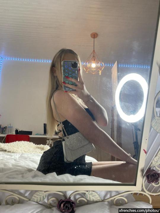 Diablotine, la ex de thekairi, ha filtrado sus desnudos y fotos sexys n°3
