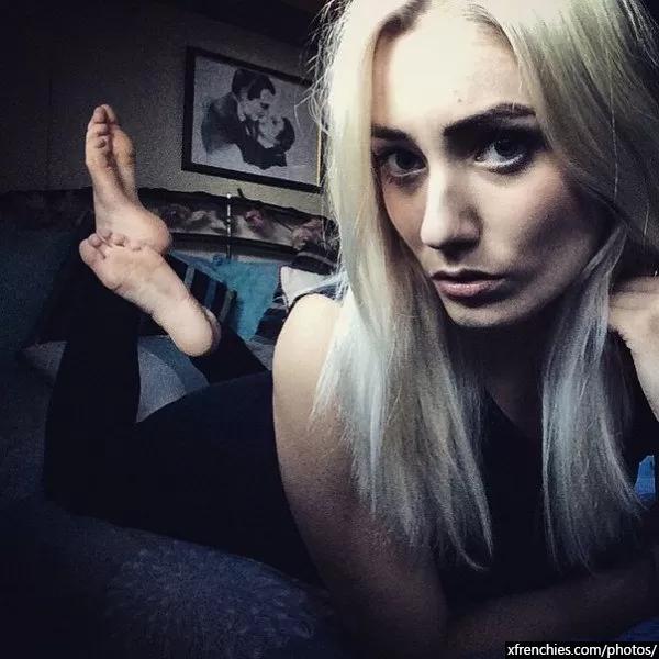 Foot fetish compilation, foot pictures part 1 n°27